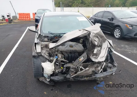 2016 Hyundai Elantra Se из США, поврежденный, VIN 5NPDH4AE0GH700058